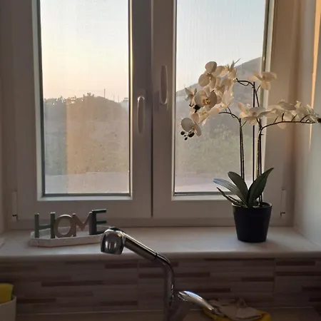 Small 4 Two Дом отдыха *