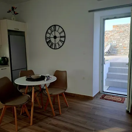 펜션 Small 4 Two Moni Christou Dasous