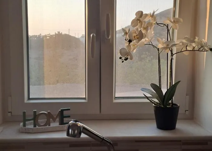 Small 4 Two Holiday home *