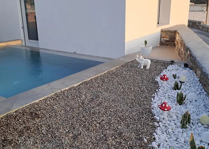 Small 4 Two Holiday home